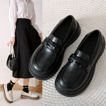 Обувь на среднем каблуке (3-5 см) из искусственной кожи с низким берцем, квадратный носок, резиновые насосы с квадратным каблуком
