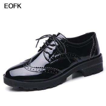 EOFK/ Новые весенне-осенние женские повседневные туфли ручной работы из лакированной кожи на плоской подошве, блестящие черные туфли-оксфорды с перфорацией типа 