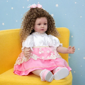 Кукла-Реборн для малышей 60 см, кукла-девочка с длинными вьющимися каштановыми волосами, Brinquedos, лимитированная коллекция, подарок на день рождения