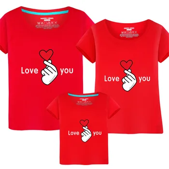 Подходящая одежда для семьи, футболки с надписью Love, одежда для мамы и меня, футболки для мамы и дочки, папы и сына, наряды для семейного отдыха, летнее платье